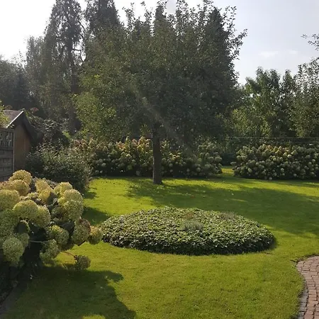 Zur Sonne 아파트